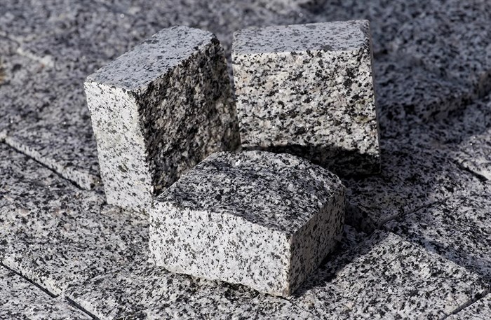 Покостовский гранит (пилено-колотый) 1822