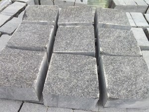 Габбро (пилено-колотая) 1820