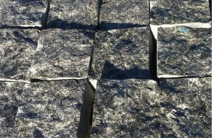 Лабрадорит (пилено-колотый) 1821