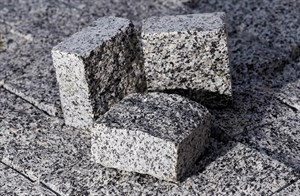 Покостовский гранит (пилено-колотый) 1822